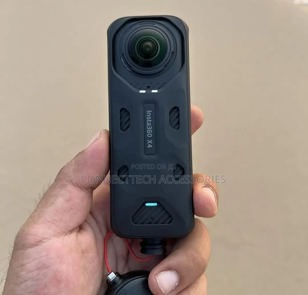 Insta360 X4