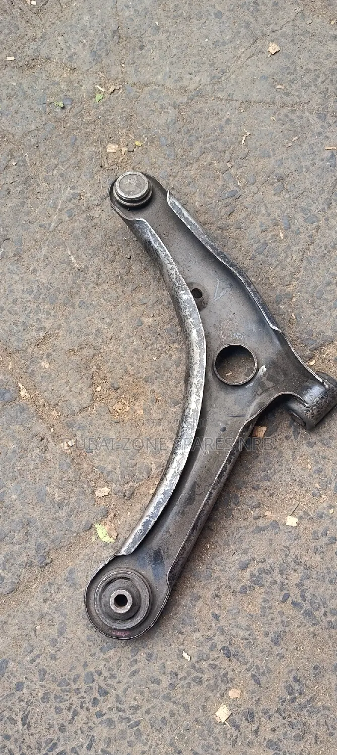 Mitsubishi Colt Front Arms Available.
