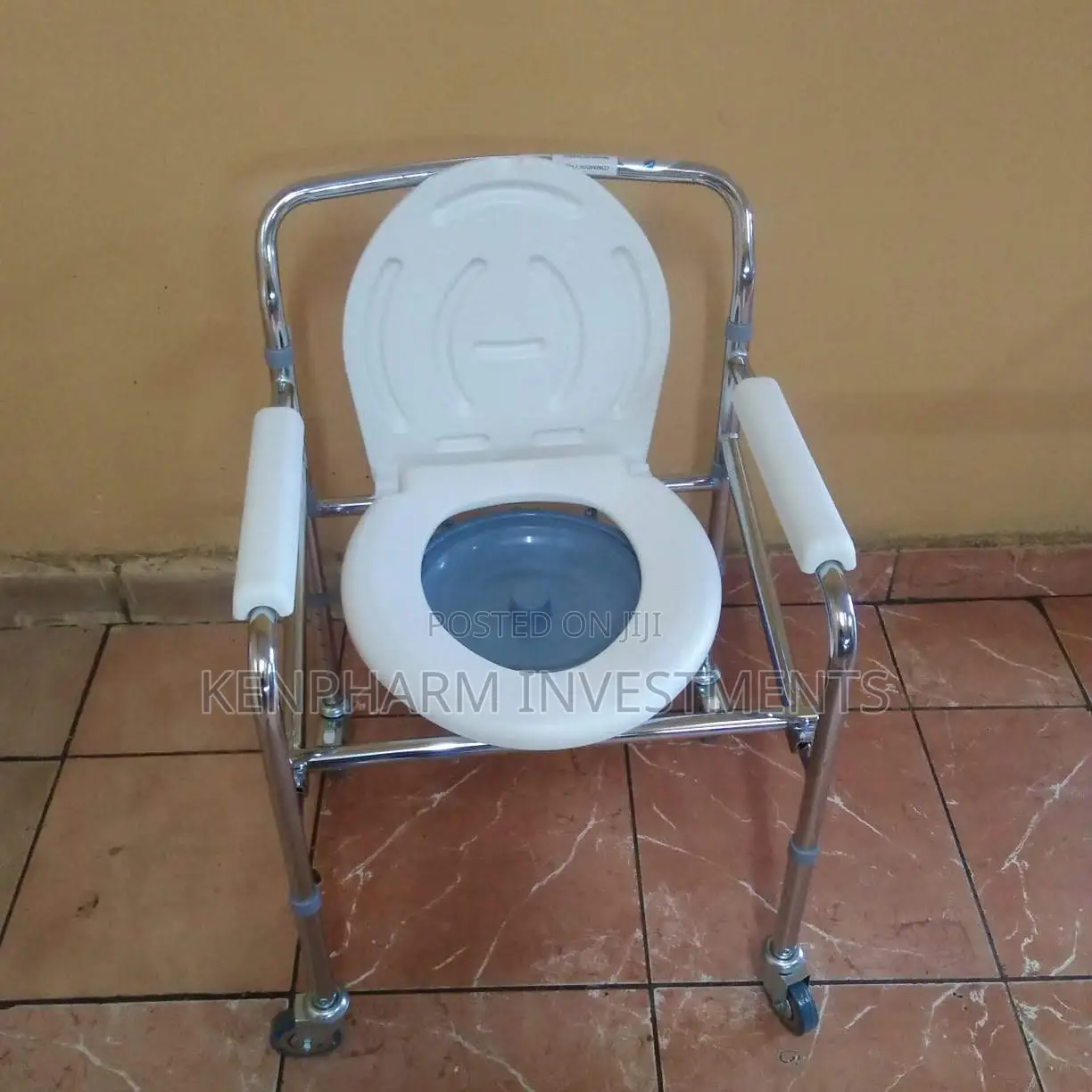 Commode Chair With Wheels and Backrest
