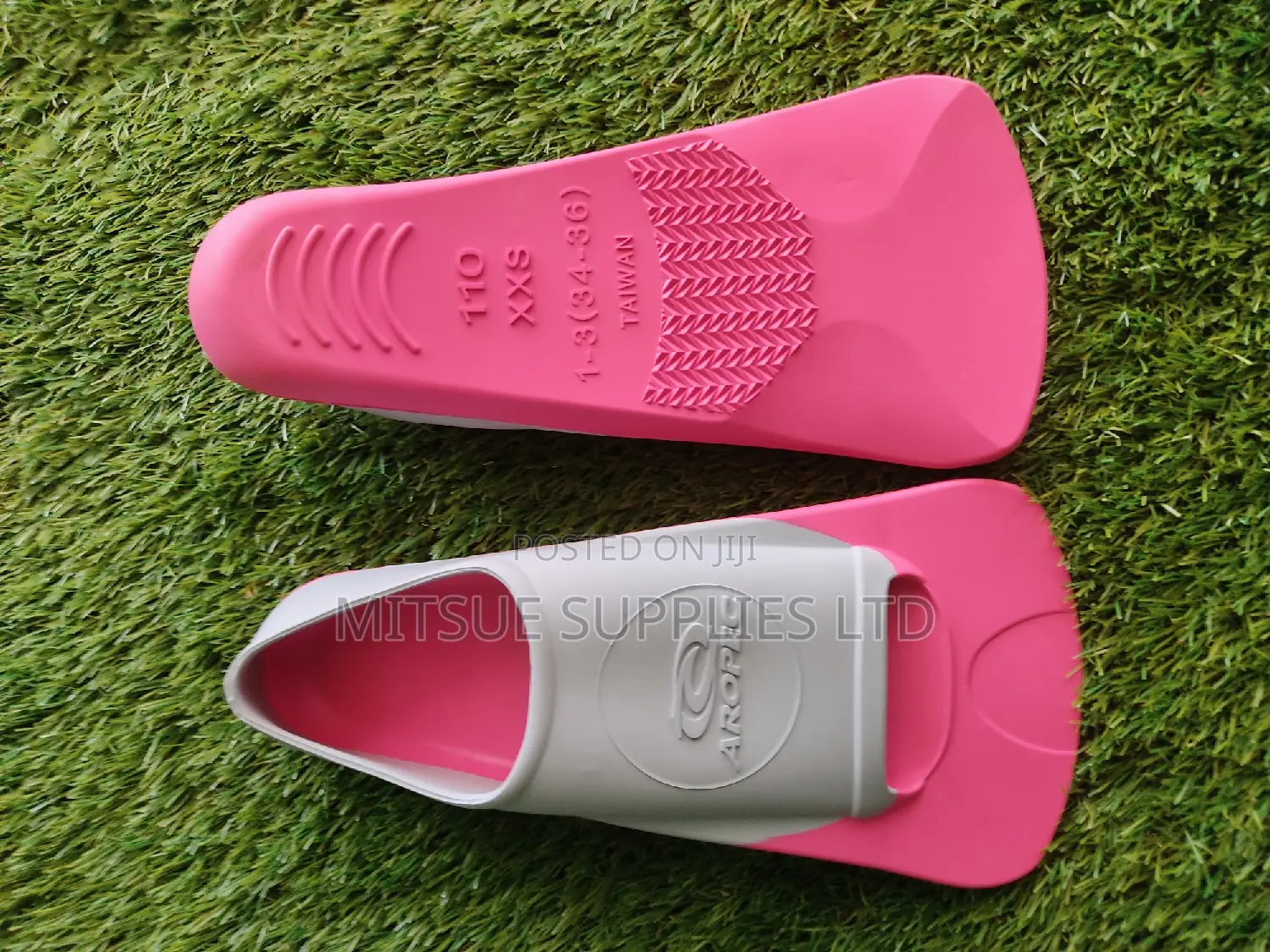 Pair of Aropec Swimming Flippers/Fin Size 34-36