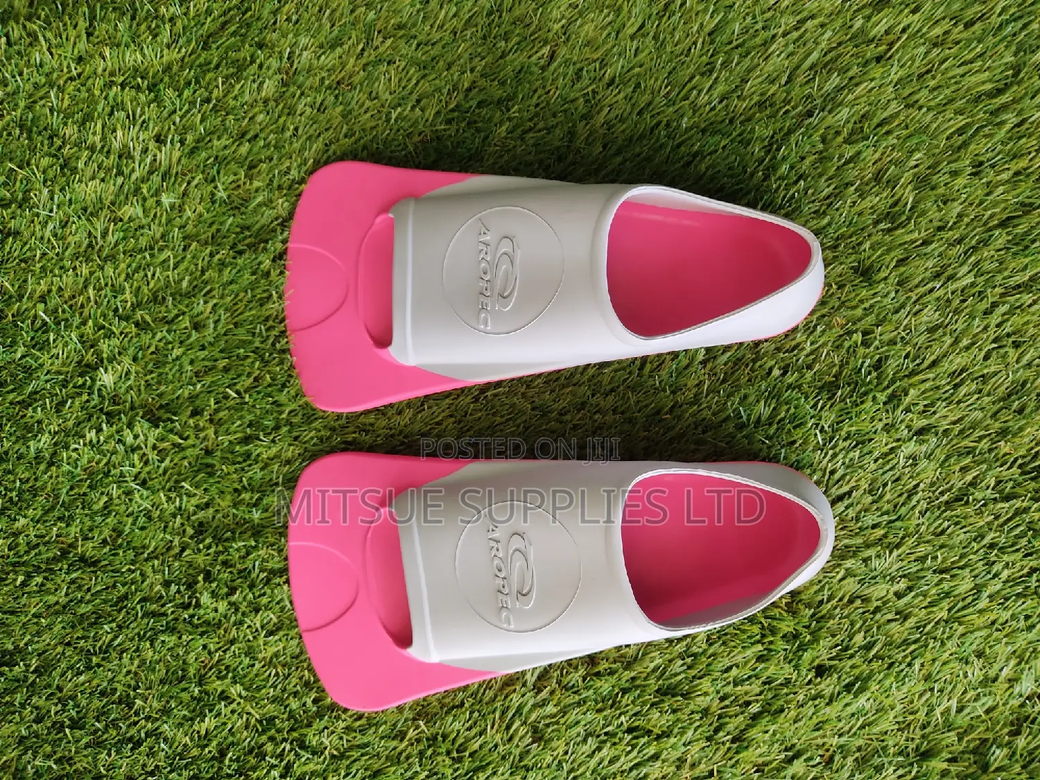 Pair of Aropec Swimming Flippers/Fin Size 34-36