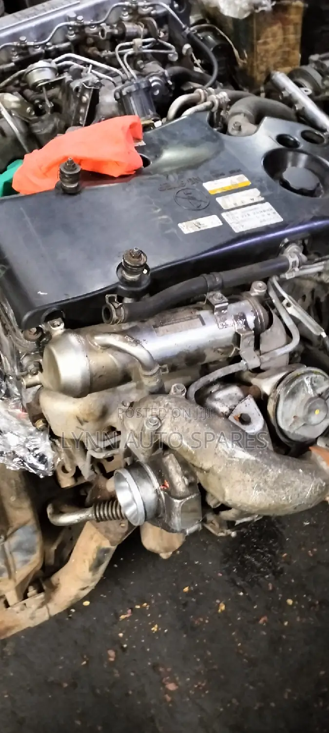 Mitsubishi Canter 4JJI Complete Engine Single Turbo