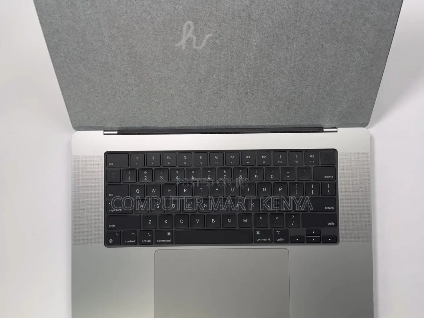 New Laptop Apple MacBook Pro 18GB Apple M3 Pro SSD 512GB