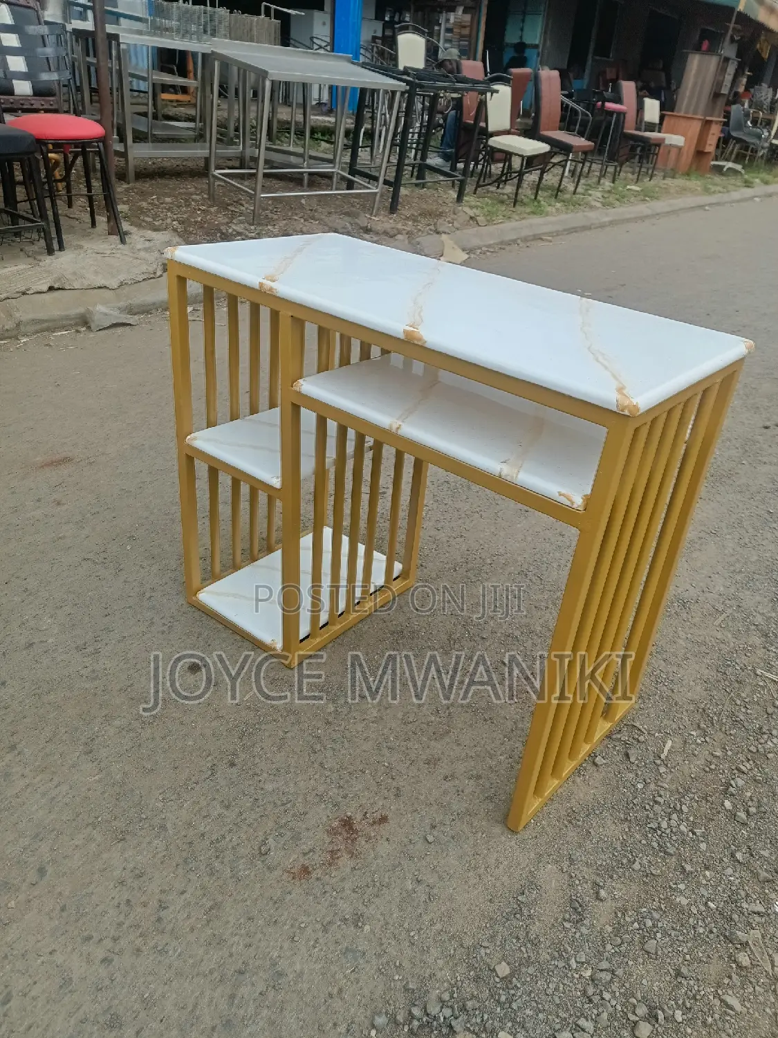 Manicure Marble Table, Gold and White 