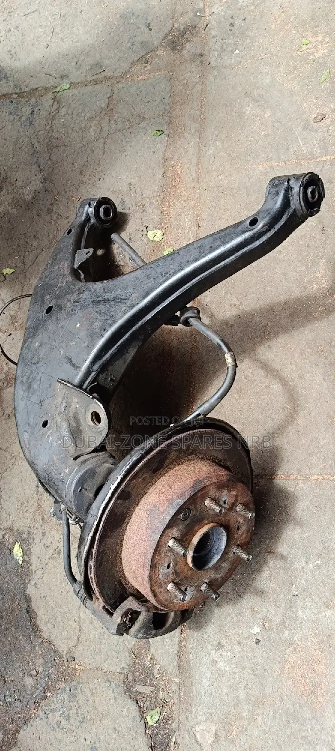 Rear Wheel Hubs Complete Hiace Regius.