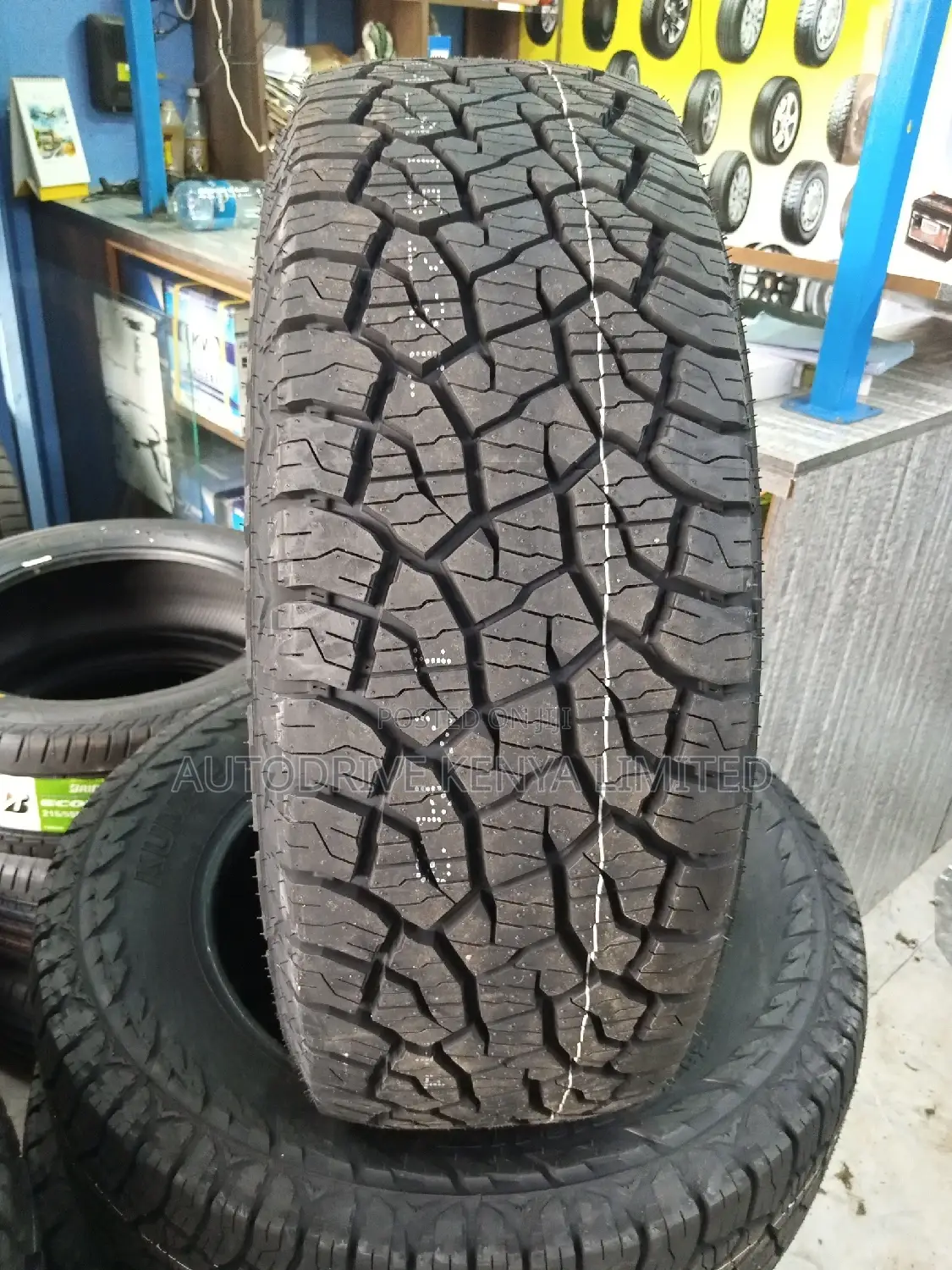 265/60r18 Kumho All-Terrain Tire