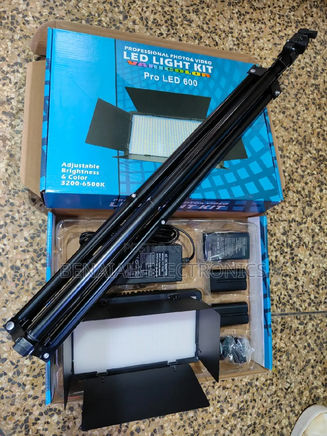 Pro Led 600 Lamp With a Stable Stand,Adjustable Light Knob