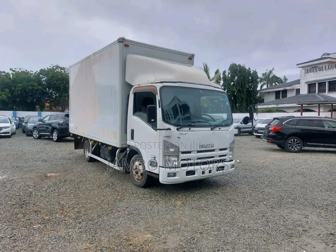 Isuzu ELF Closed Body