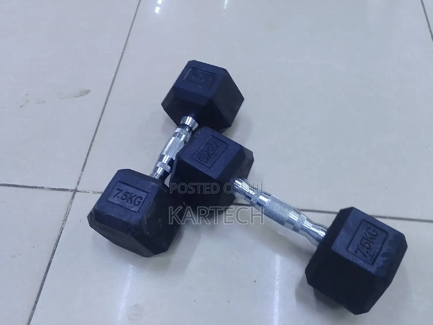 7.5 Kg Dumbbells. -Hexagonal Dumbbells