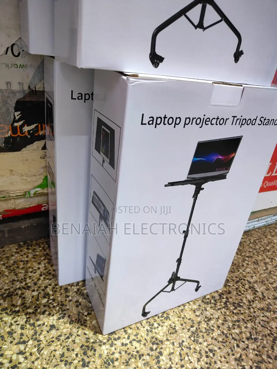 Laptop/Projector Stand.Stable and Reliable Stands