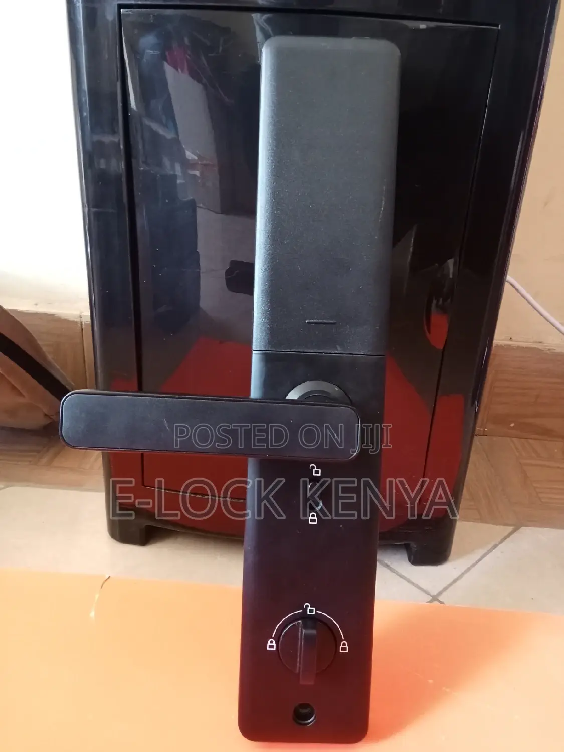 Secure Stay.Airbnb Biometric Locks Redefine Hospitality Safe