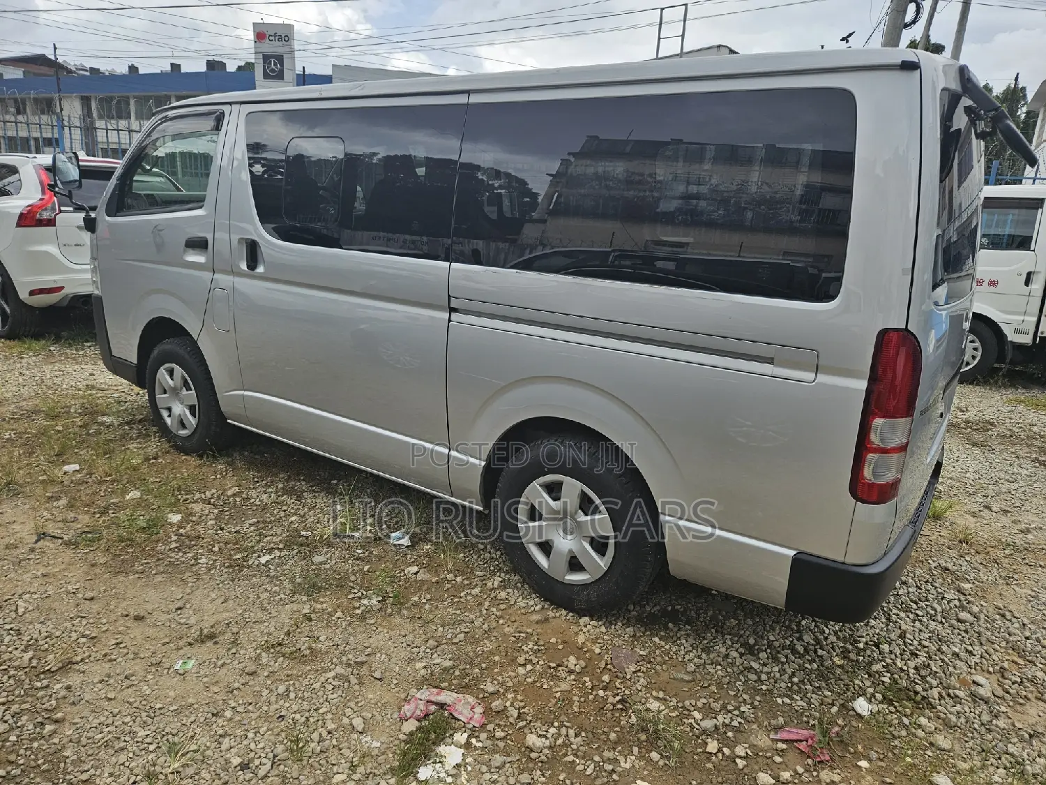Toyota HiAce 2017 Silver