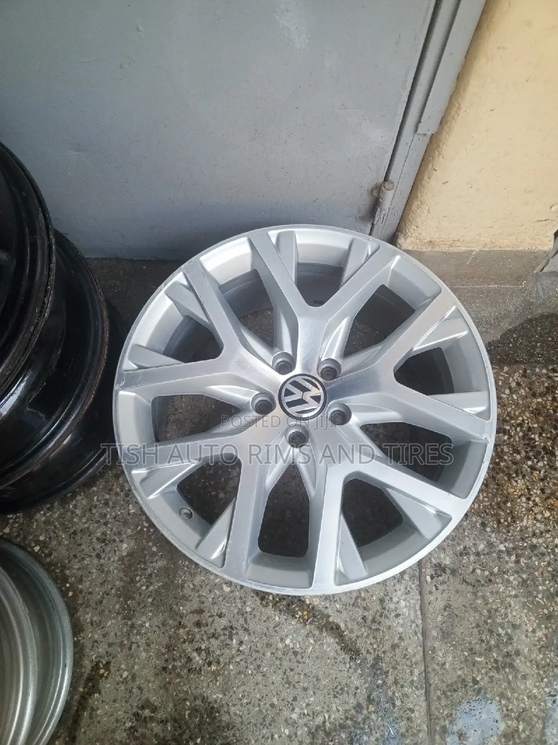 Volkswagen Tiguan, Passat 18 Inch Rims Set
