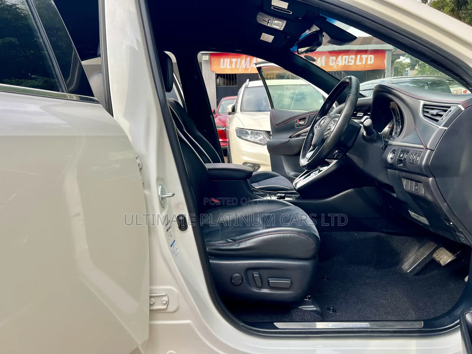 Toyota Harrier 2.0 Turbo 4WD 2017 White