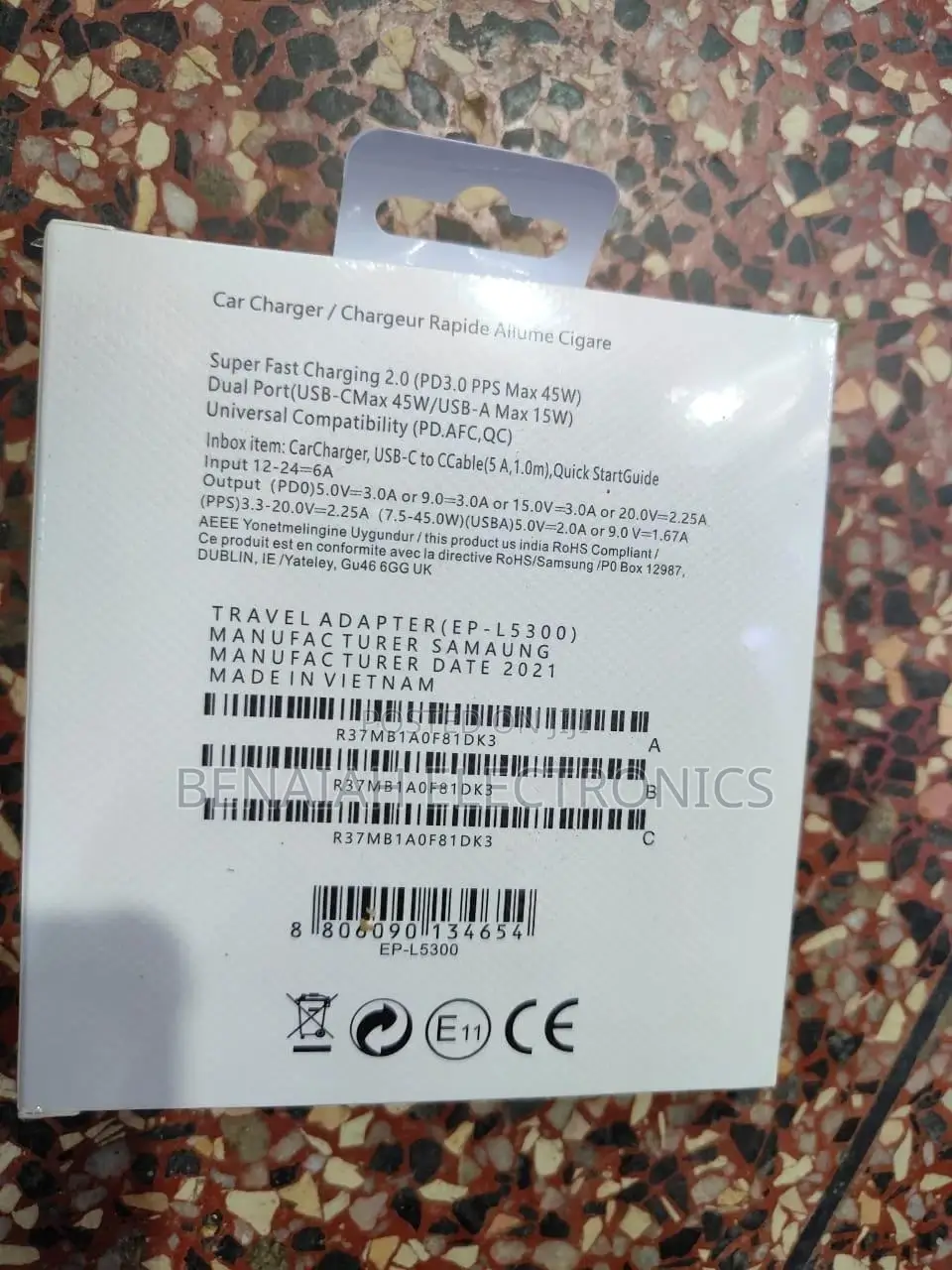 Car Charger.Good Samsung Super Fast Charger.(45 )