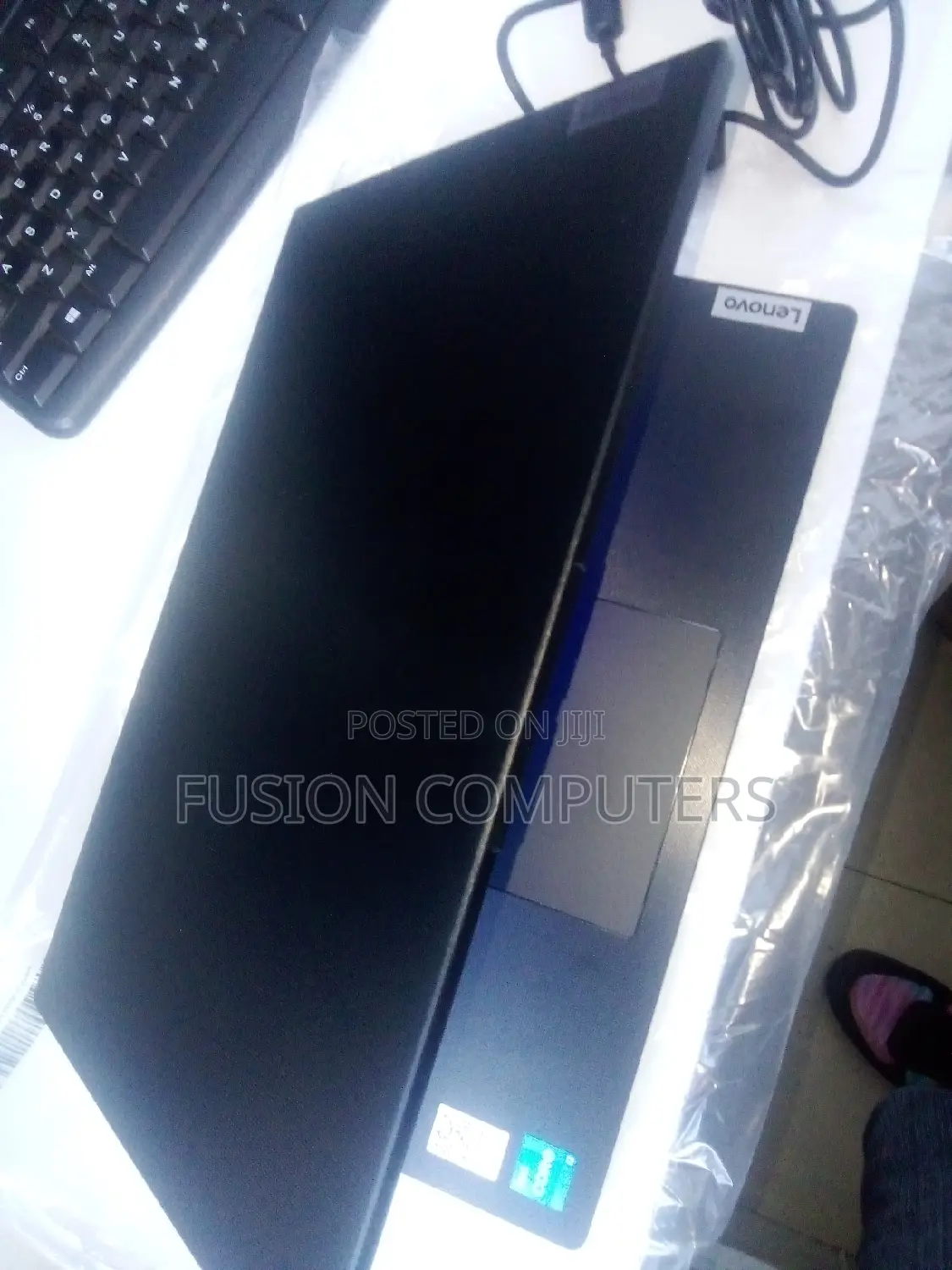 New Laptop Lenovo 4GB Intel Core I3 SSD 256GB