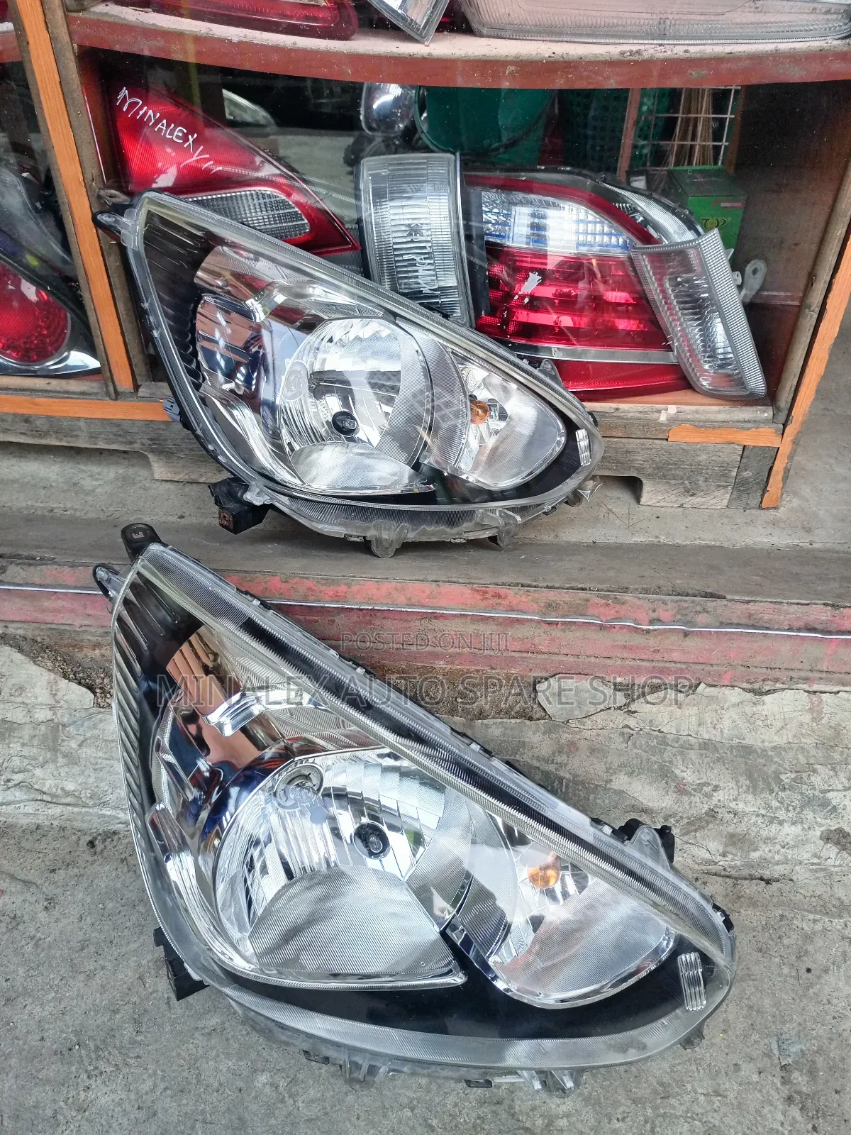 Ex-Japan Mirage RHS Nonzenon Headlights