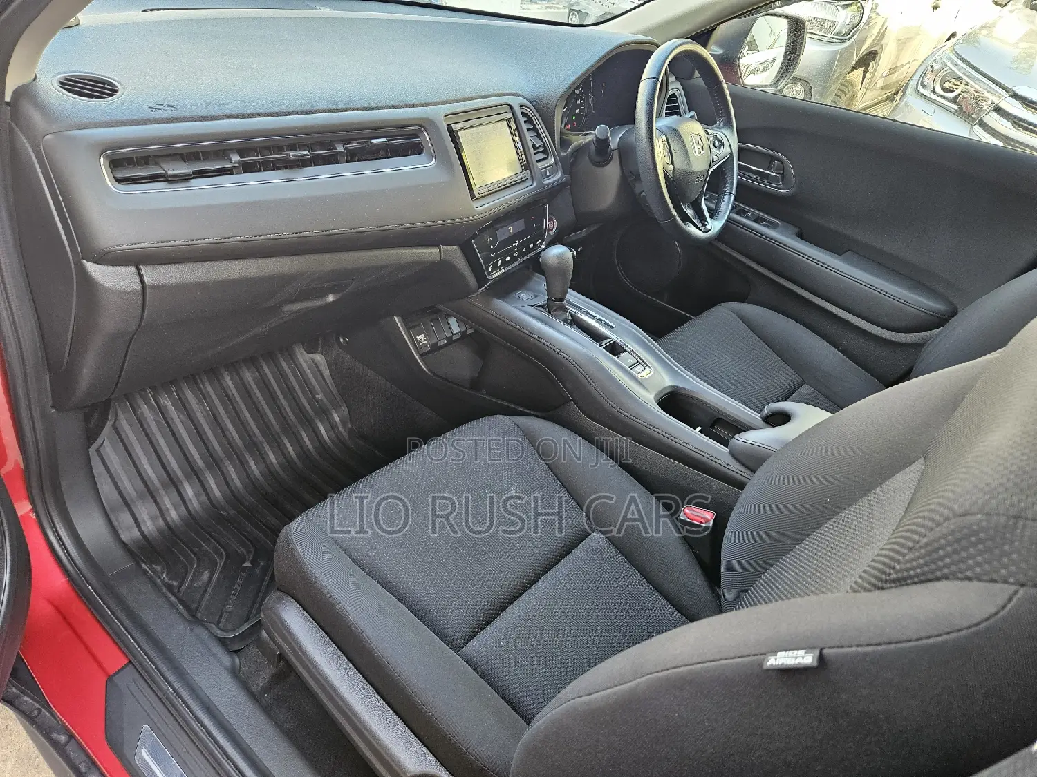 Honda Vezel 2018 Red