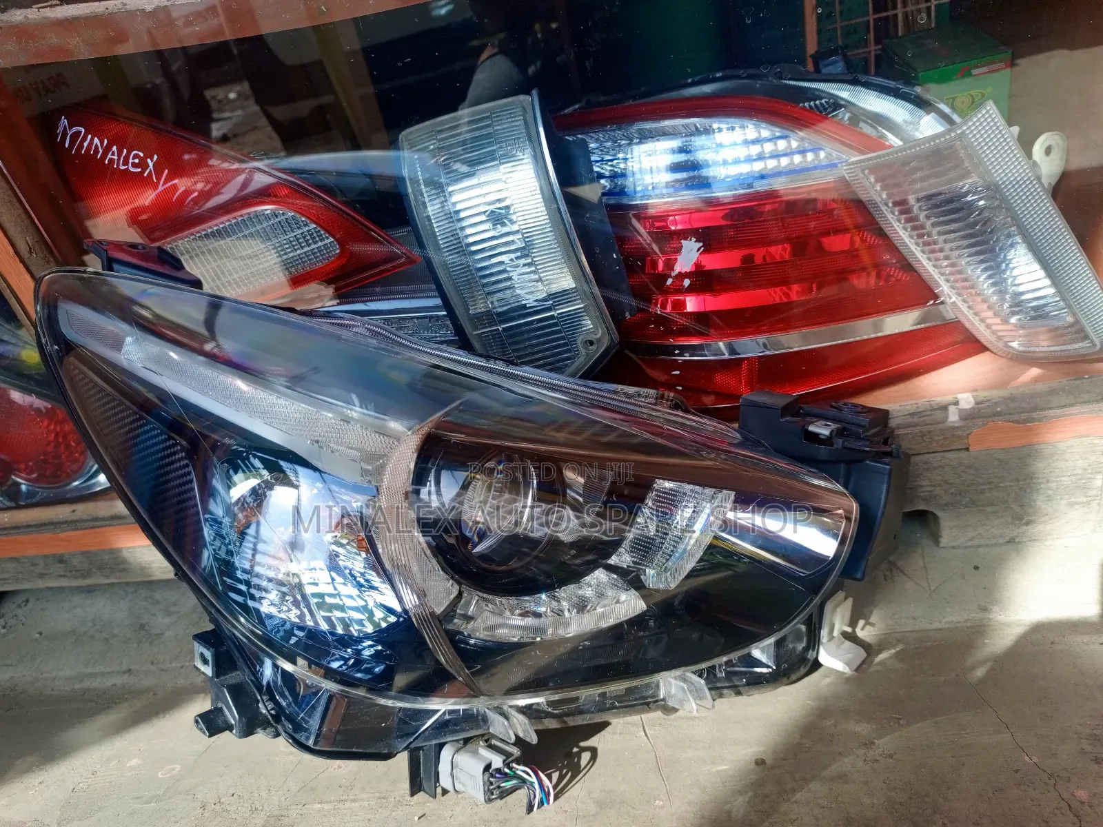 Mazda Demio 2015 Onwards Zenon RHS HEADLIGHT