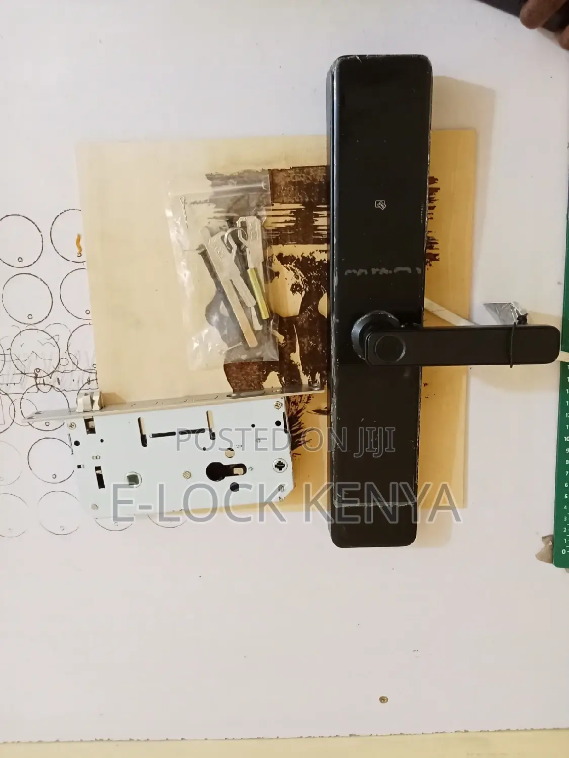 Wifi Door Safety.Smart Biometric Lock With Passcode