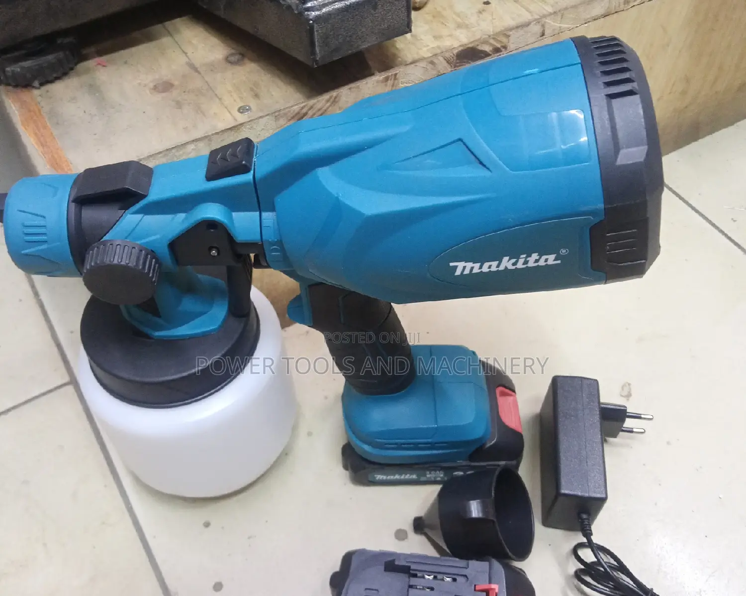 Makita 18v Cordless Spray Paint