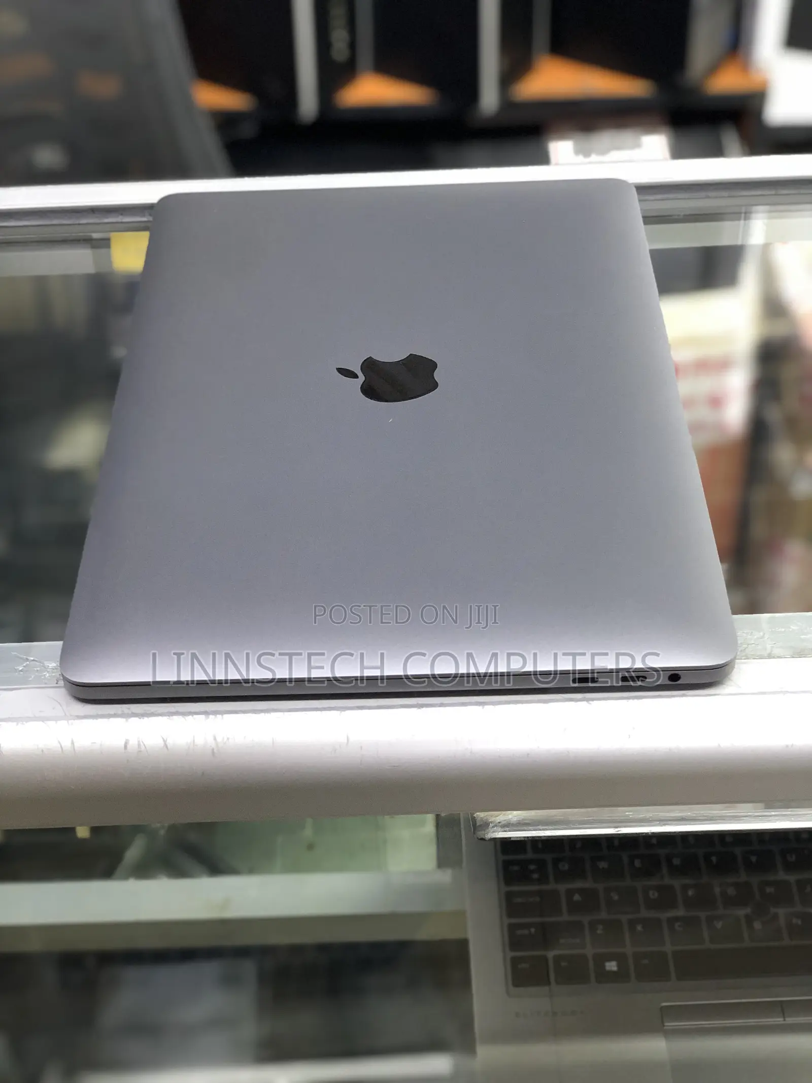 Laptop Apple MacBook Pro 2019 16GB Intel Core I7 SSD 256GB