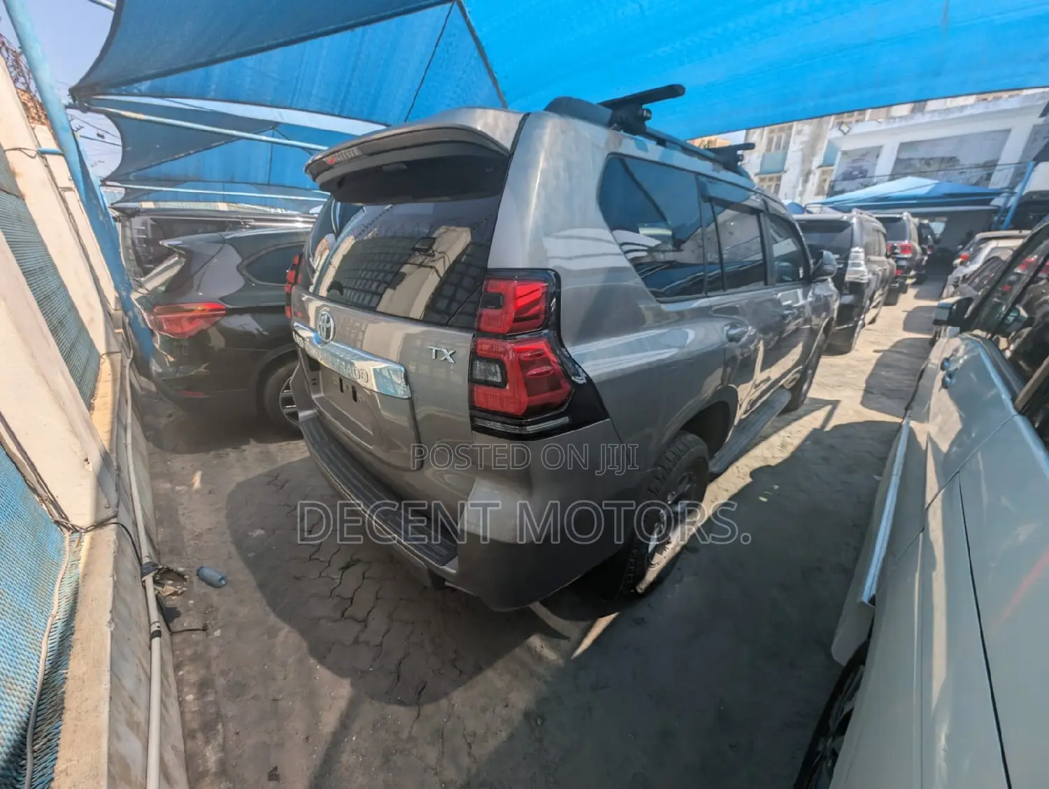 Toyota Land Cruiser Prado 2.7 2018 Gold