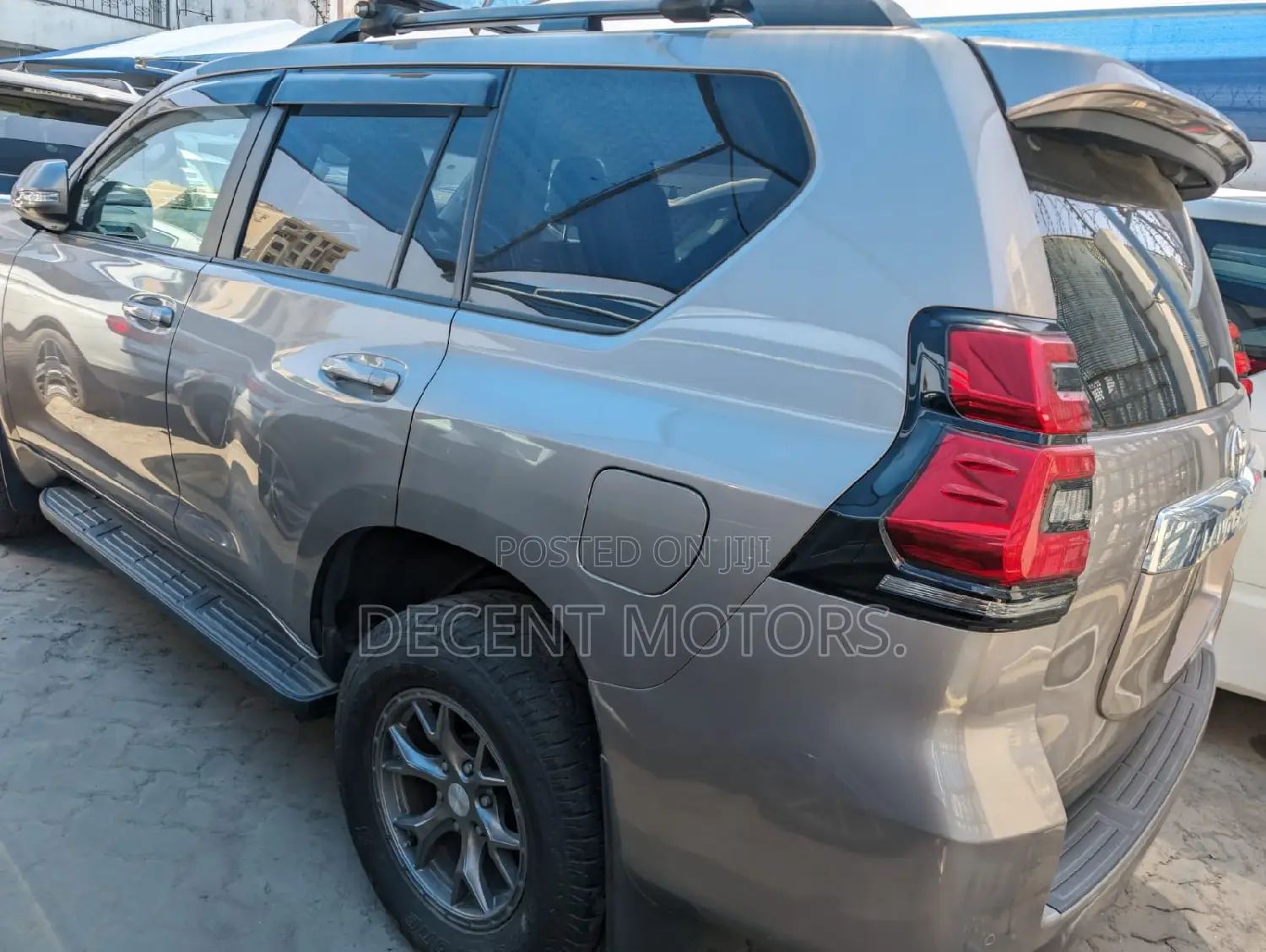 Toyota Land Cruiser Prado 2.7 2018 Gold