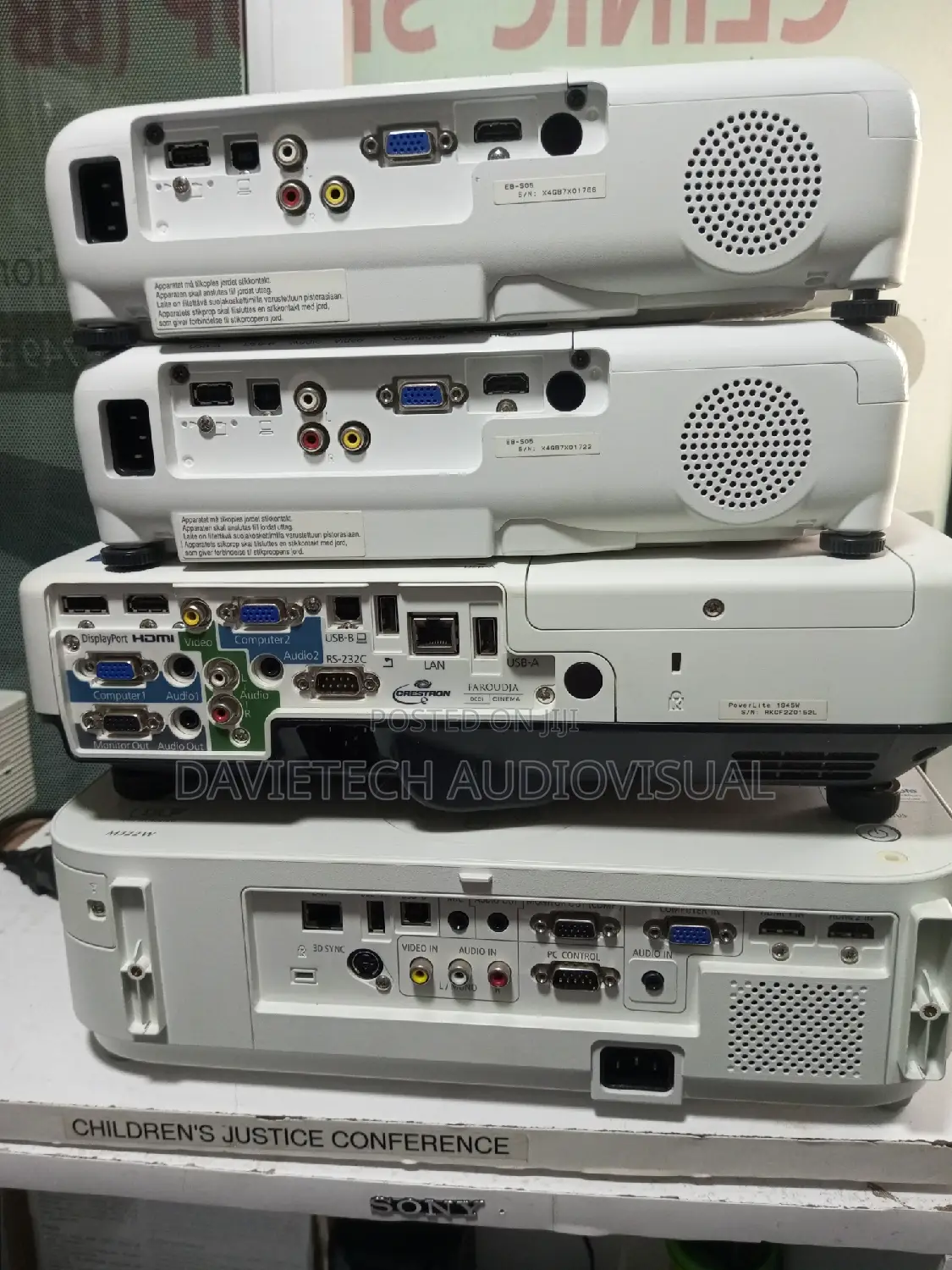 - EPSON _ Xuk Projectors