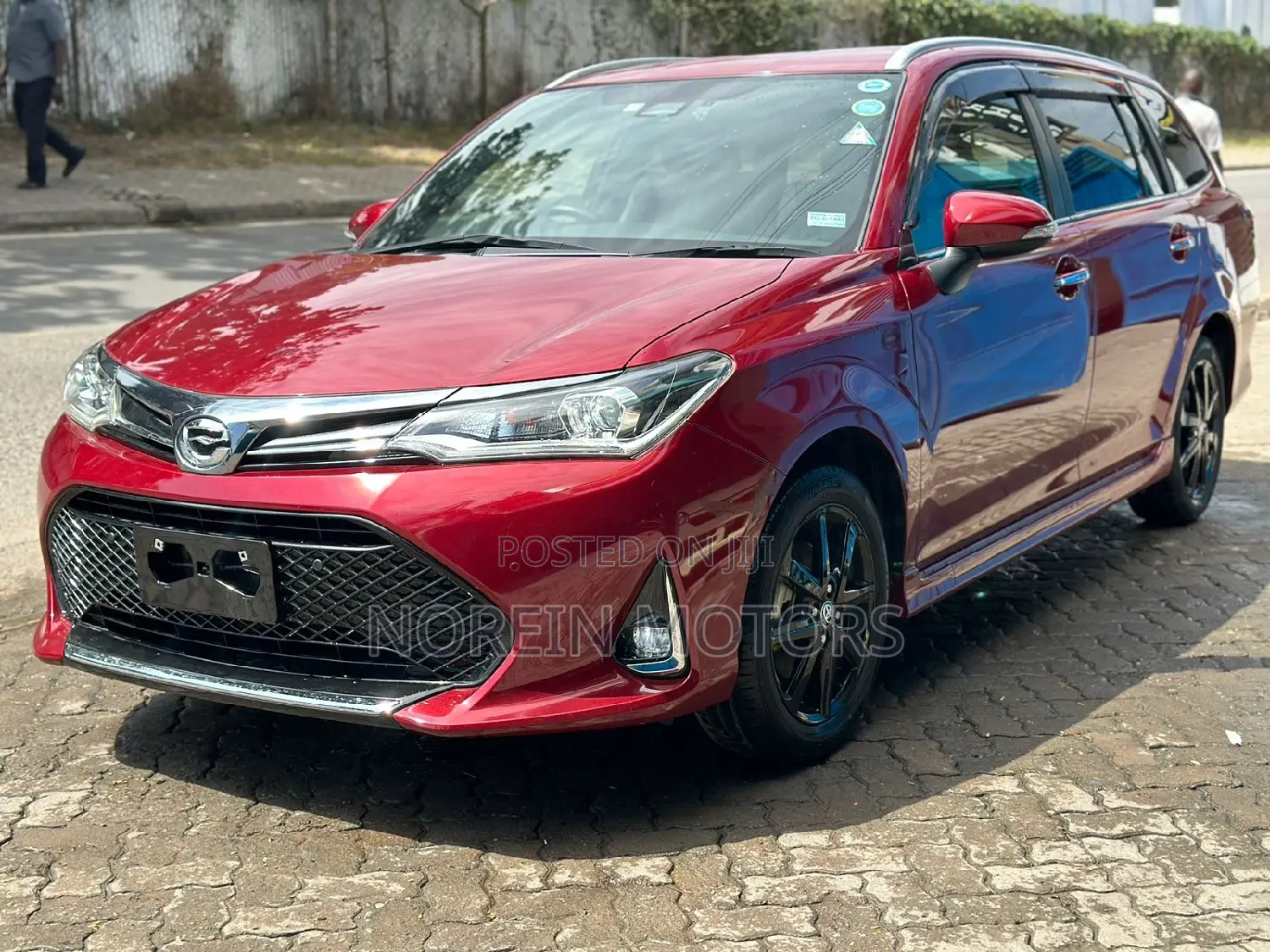 Toyota Corolla Fielder 2018 Red