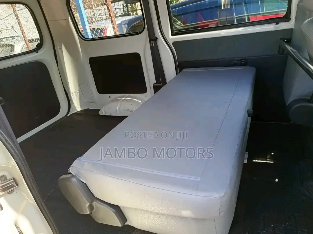 Toyota TownAce 2017 White