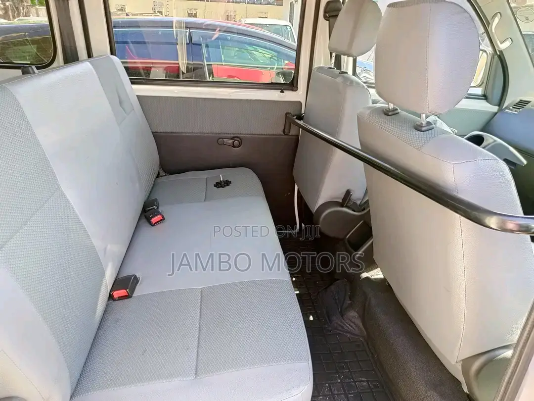 Toyota TownAce 2017 White