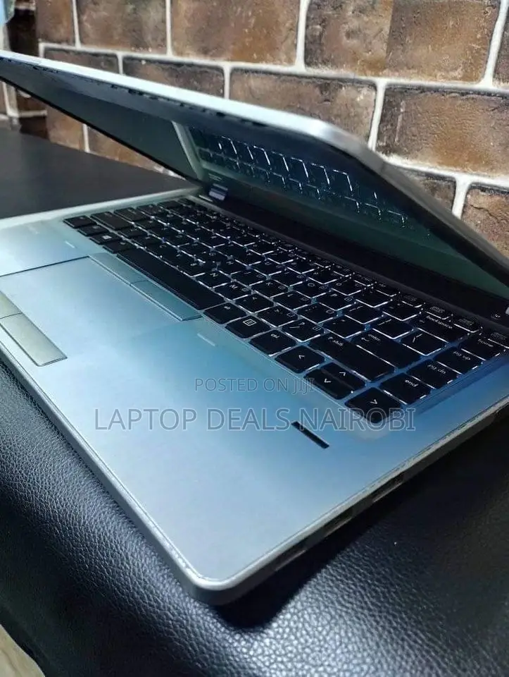 Laptop HP EliteBook Folio 1020 G1 8GB Intel Core I5 HDD+SSD 500GB