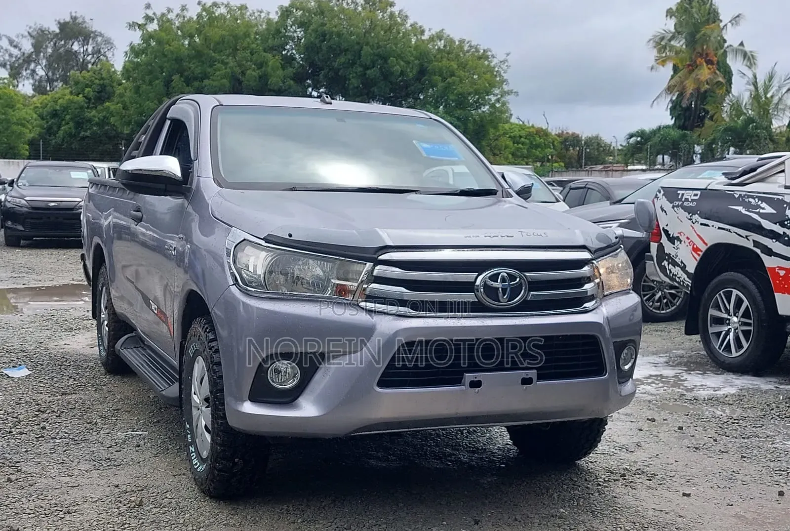 Toyota Hilux 2017 Silver