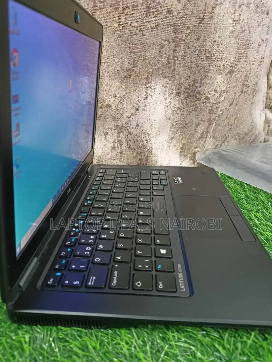 Laptop Dell Latitude 12 E7270 8GB Intel Core I5 SSD 512GB