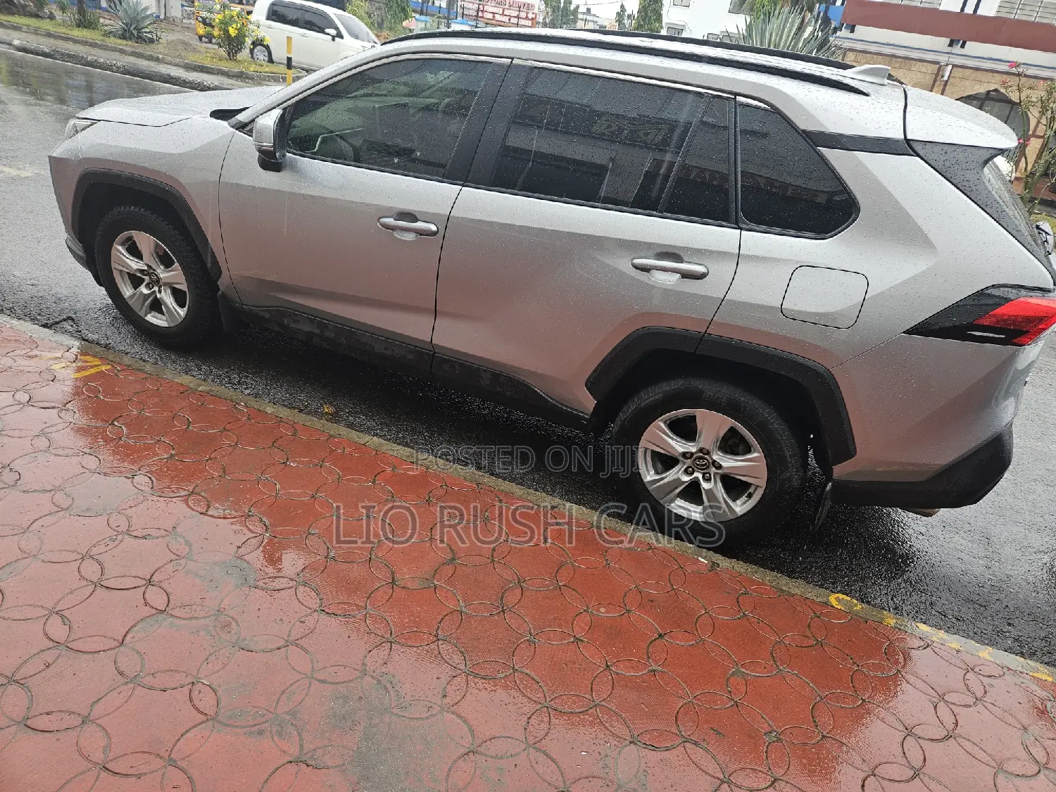Toyota RAV4 2019 Silver