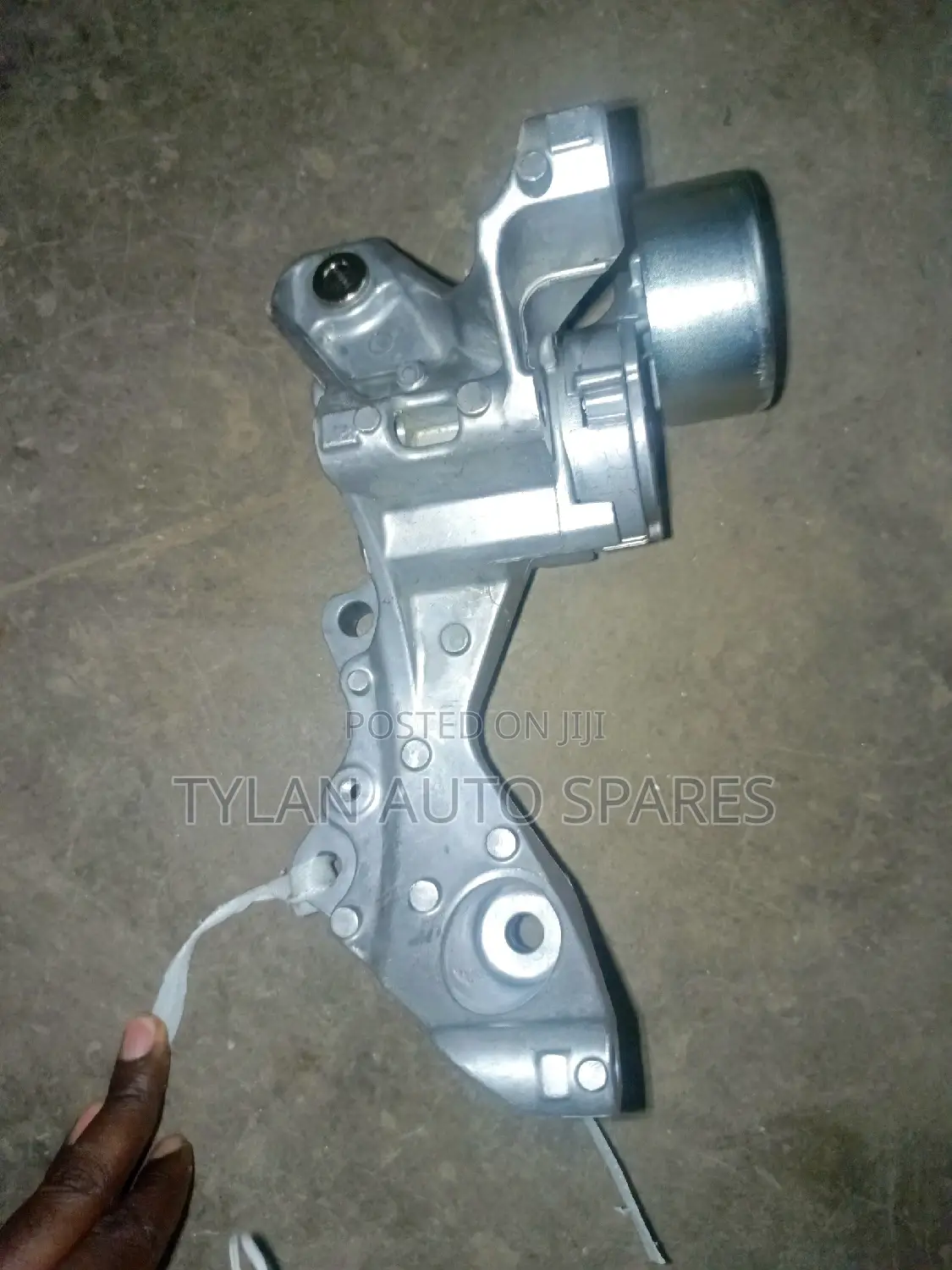 Fanbelt Tensioner HR12 4wd