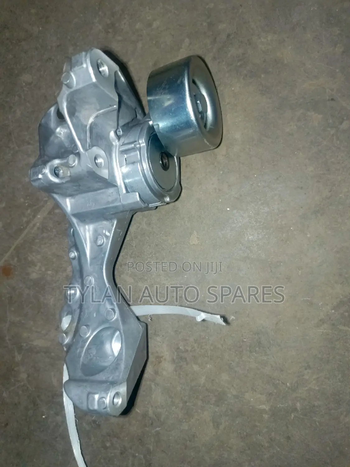 Fanbelt Tensioner HR12 4wd