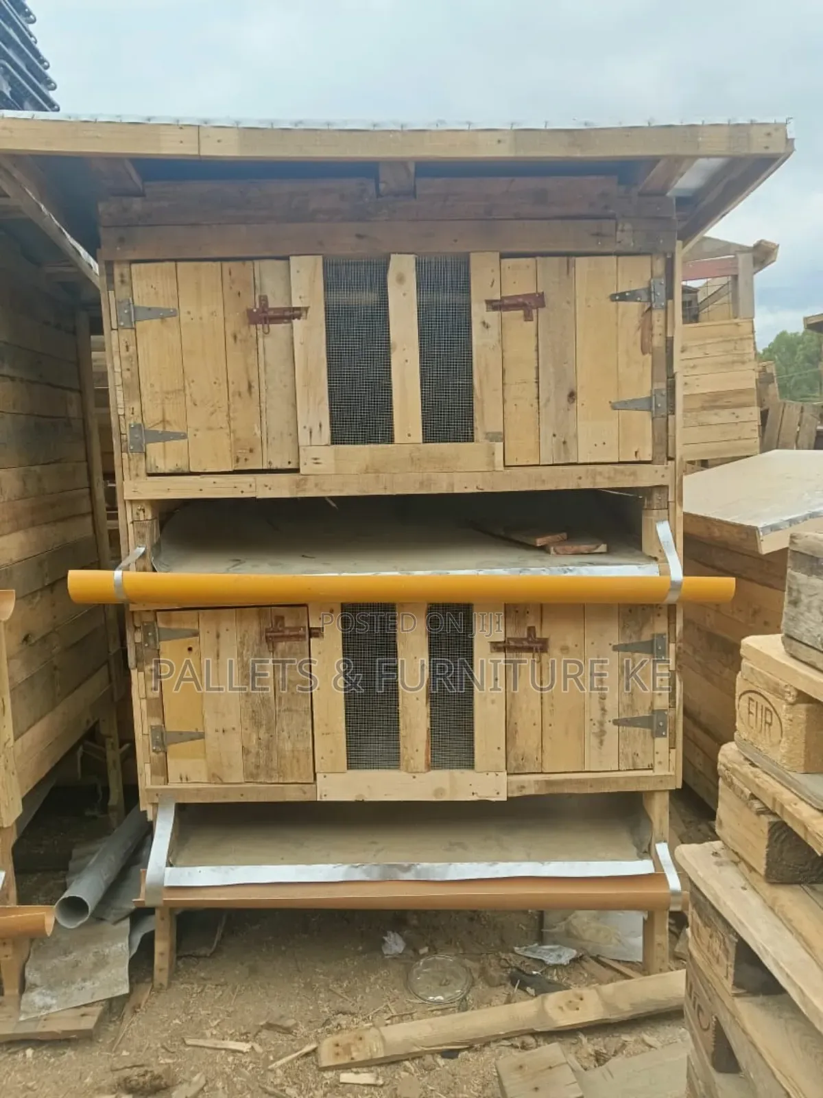 Self Cleaning Rabbit House