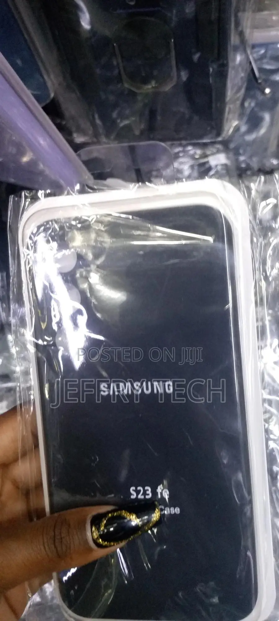 Black Silicone Cover – Samsung Galaxy S23 FE