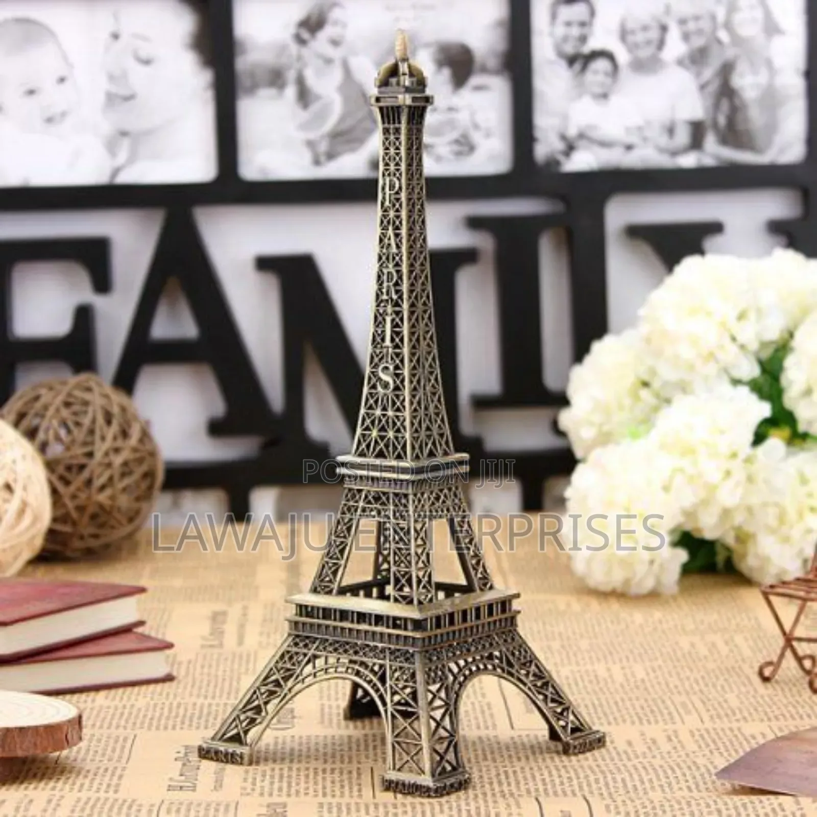Eiffel Tower Figurine Decor