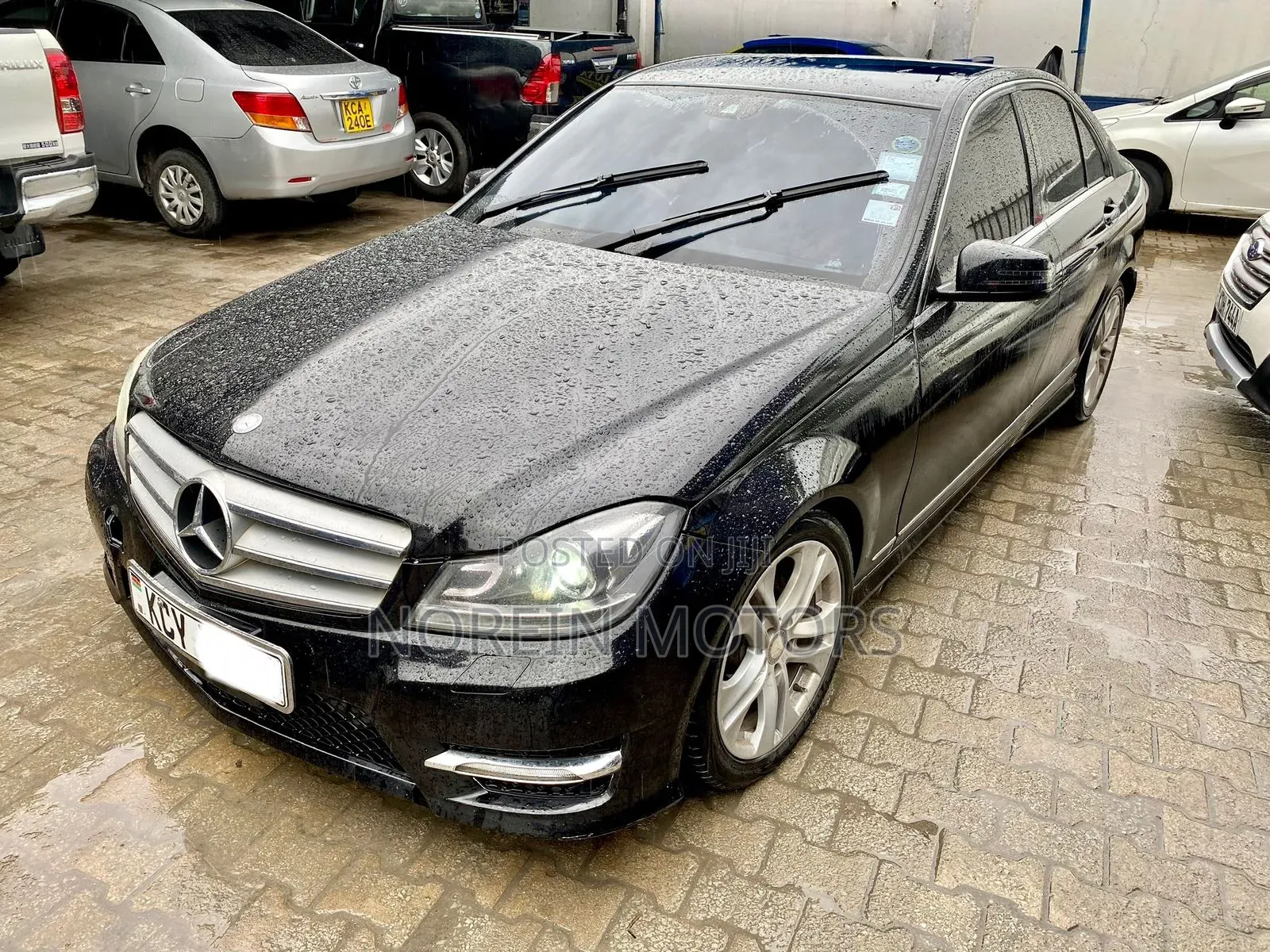 Mercedes-Benz C180 2013 Black