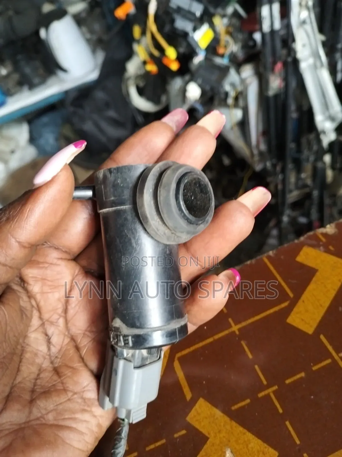Toyota Fielder/110/100 Washer Bottle Morter