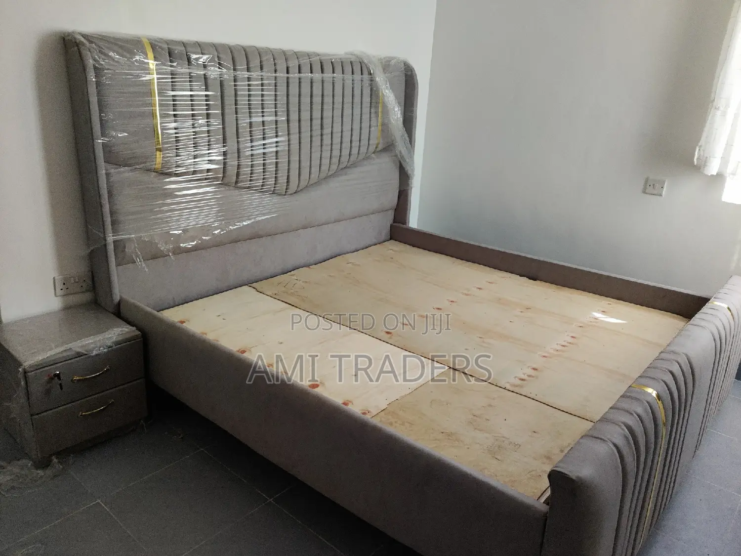 Kings Size Luxury Chester Bed