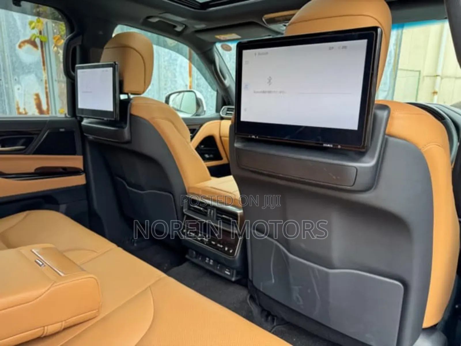 Lexus LX 2024 White
