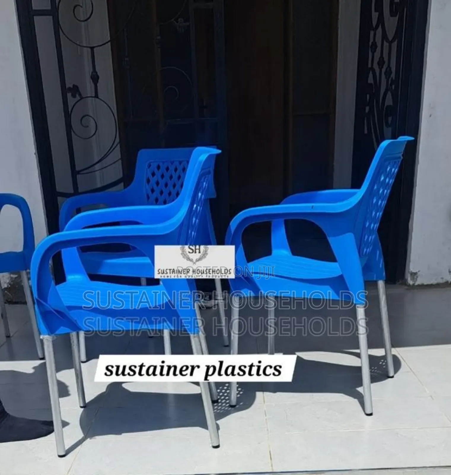 Sustainer Plastics Chairs With Metallic Legs