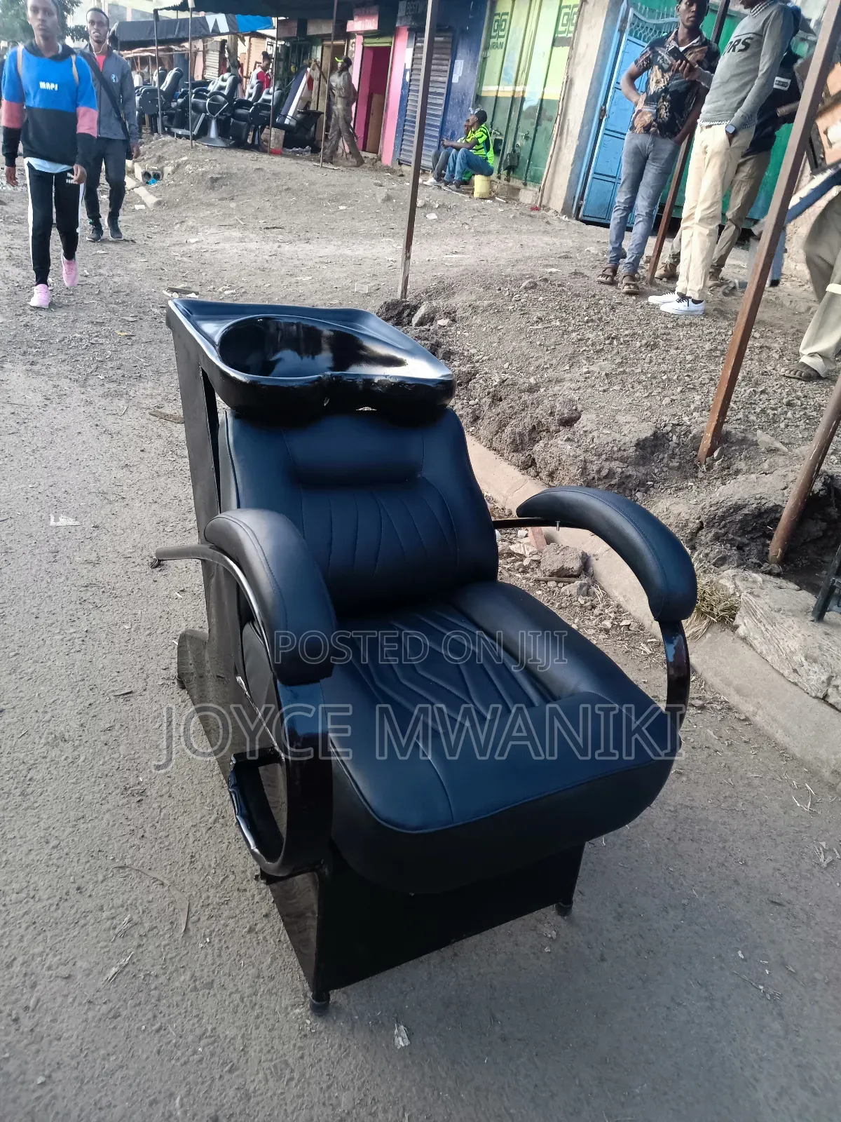 Sink Chair, Black in Colour 
