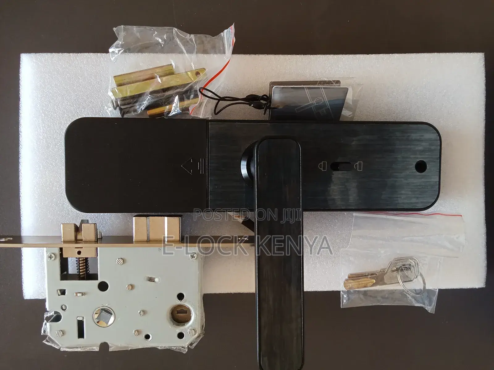 Fingerprint Access Management.Door Locks for Safeguarding