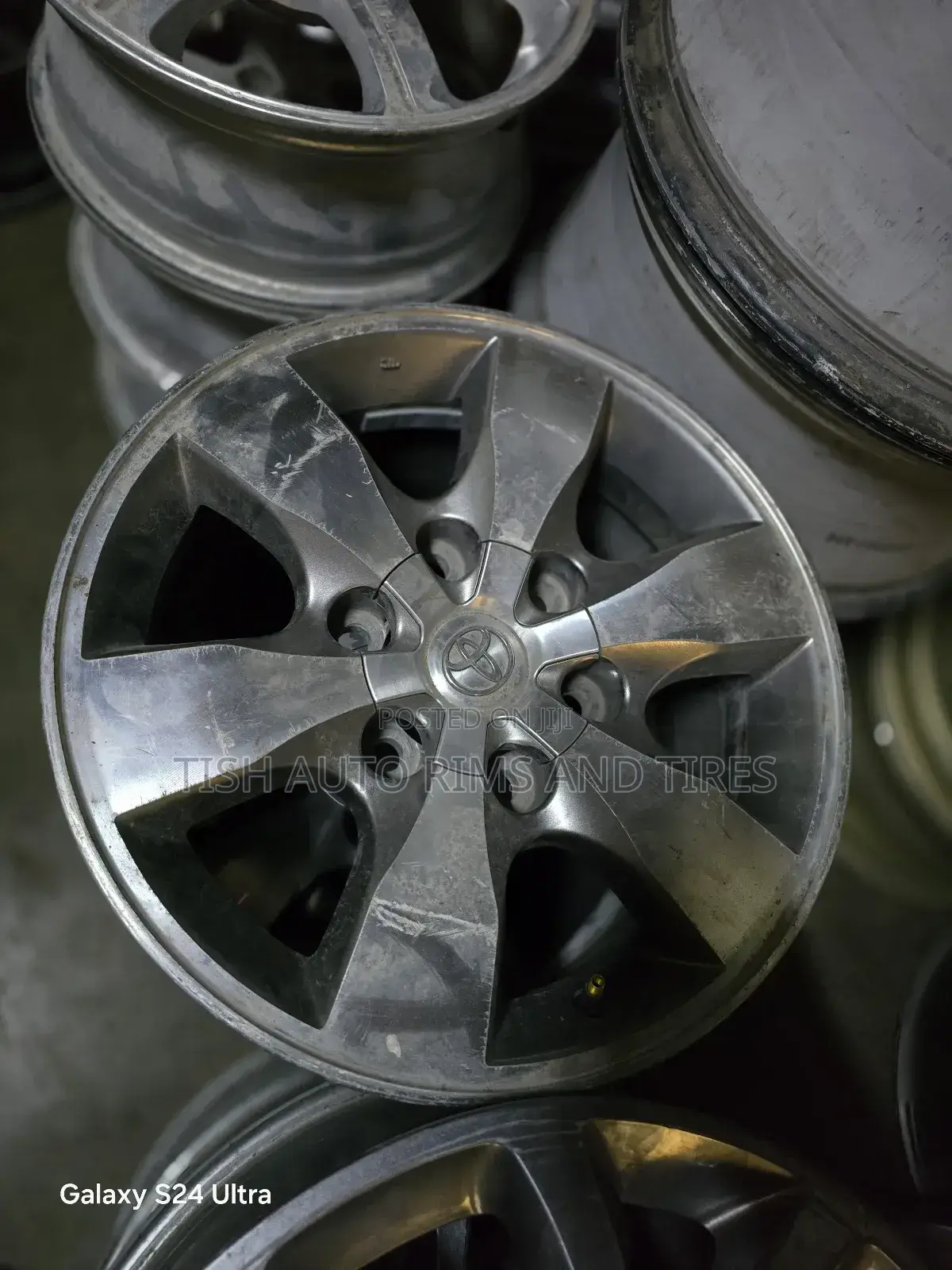 Original Toyota Fortuner, Hilux Size 16 Inch Rims Set