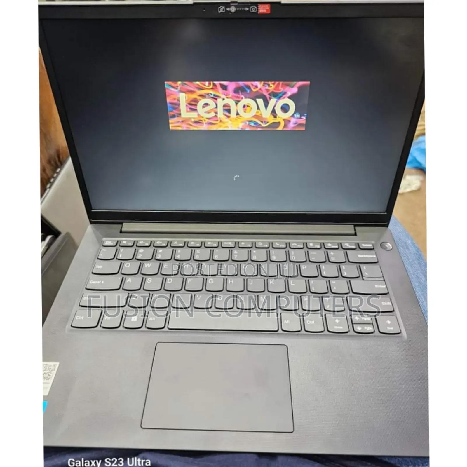 New Laptop Lenovo 4GB Intel Core I3 SSD 256GB